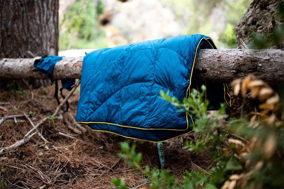 4Monster lightweight camping Packable Down Puffy Blanket -  Water ripples