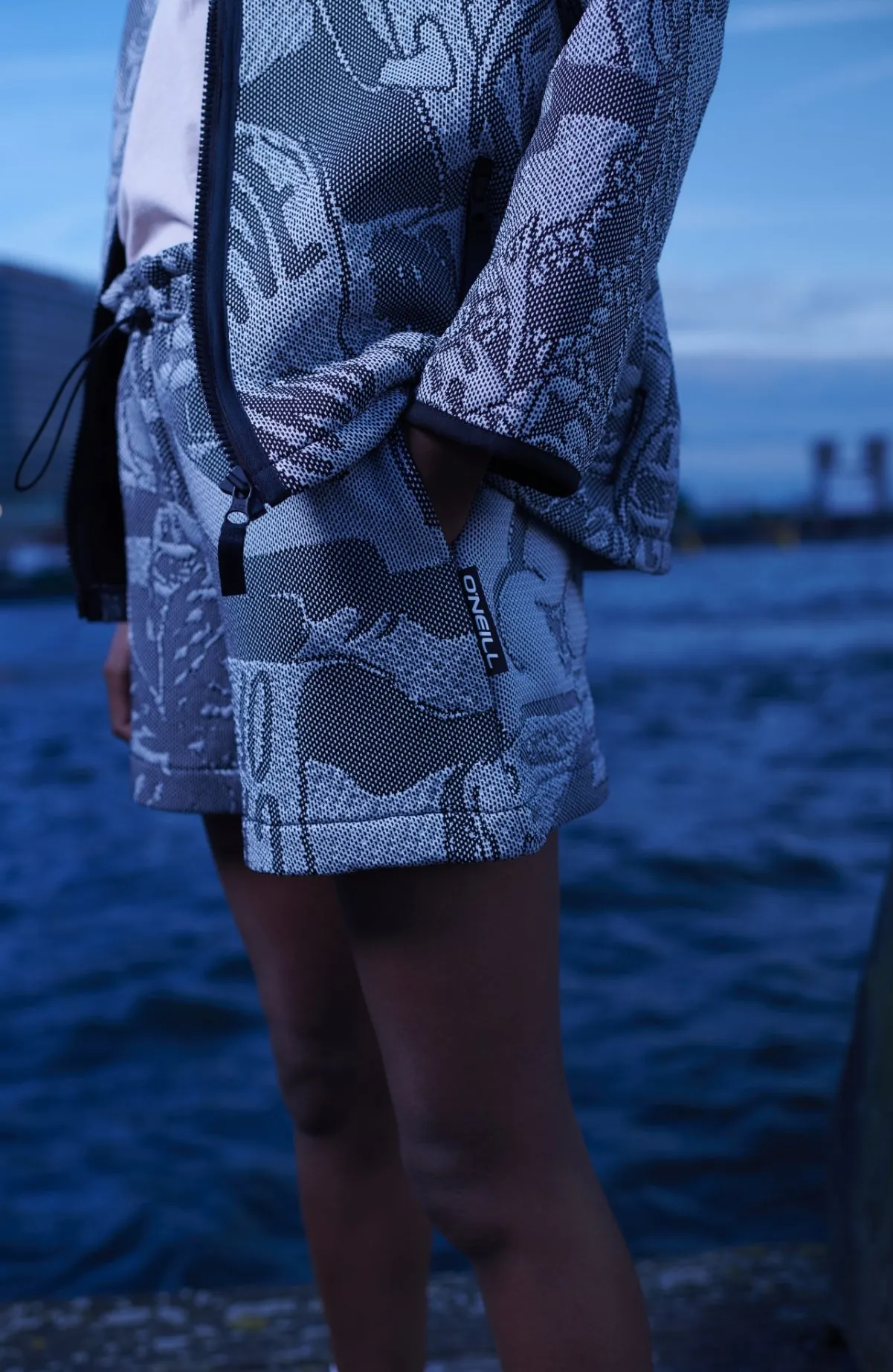 BYBORRE  x O'Neill Knitted High-Waist Shorts | Black Oyster