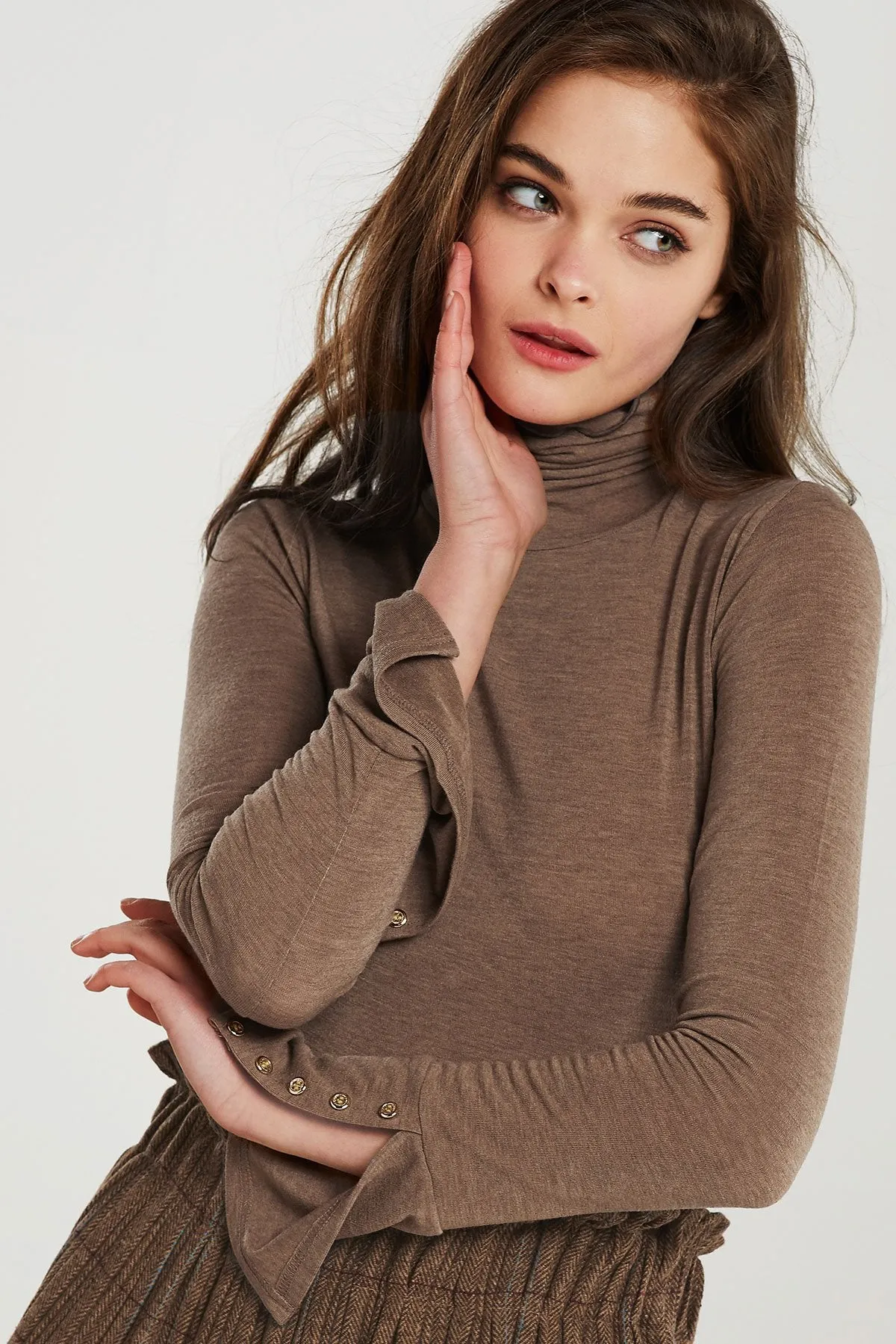 Camilla Slit Cuffs Top-2 Colors