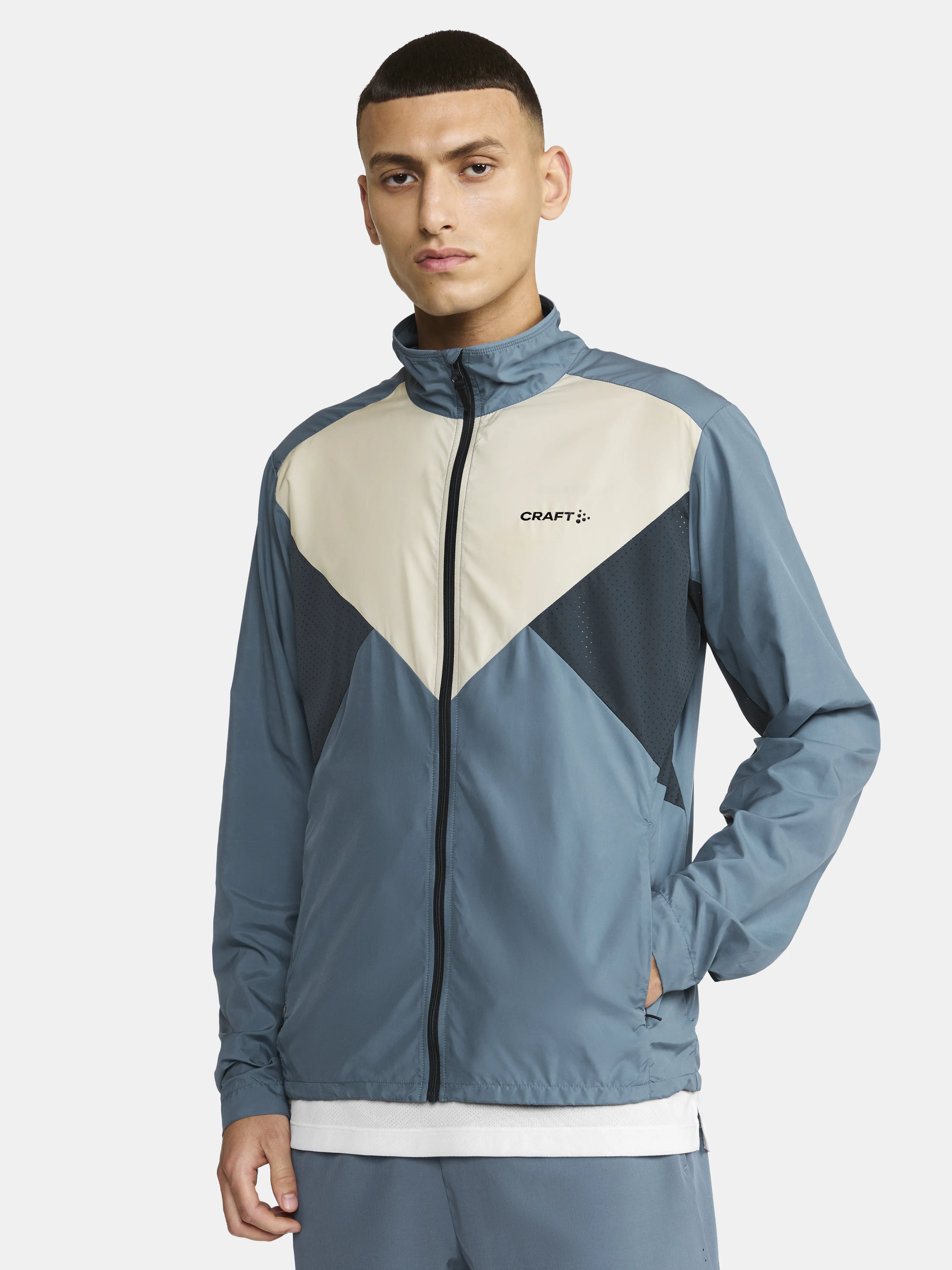 Craft Men&#x27;s Adv Essence Wind Jacket Real/Blaze | Buy Craft Men&#x27;s Adv Essence Wind Jacket Real/Blaze here | Outnorth