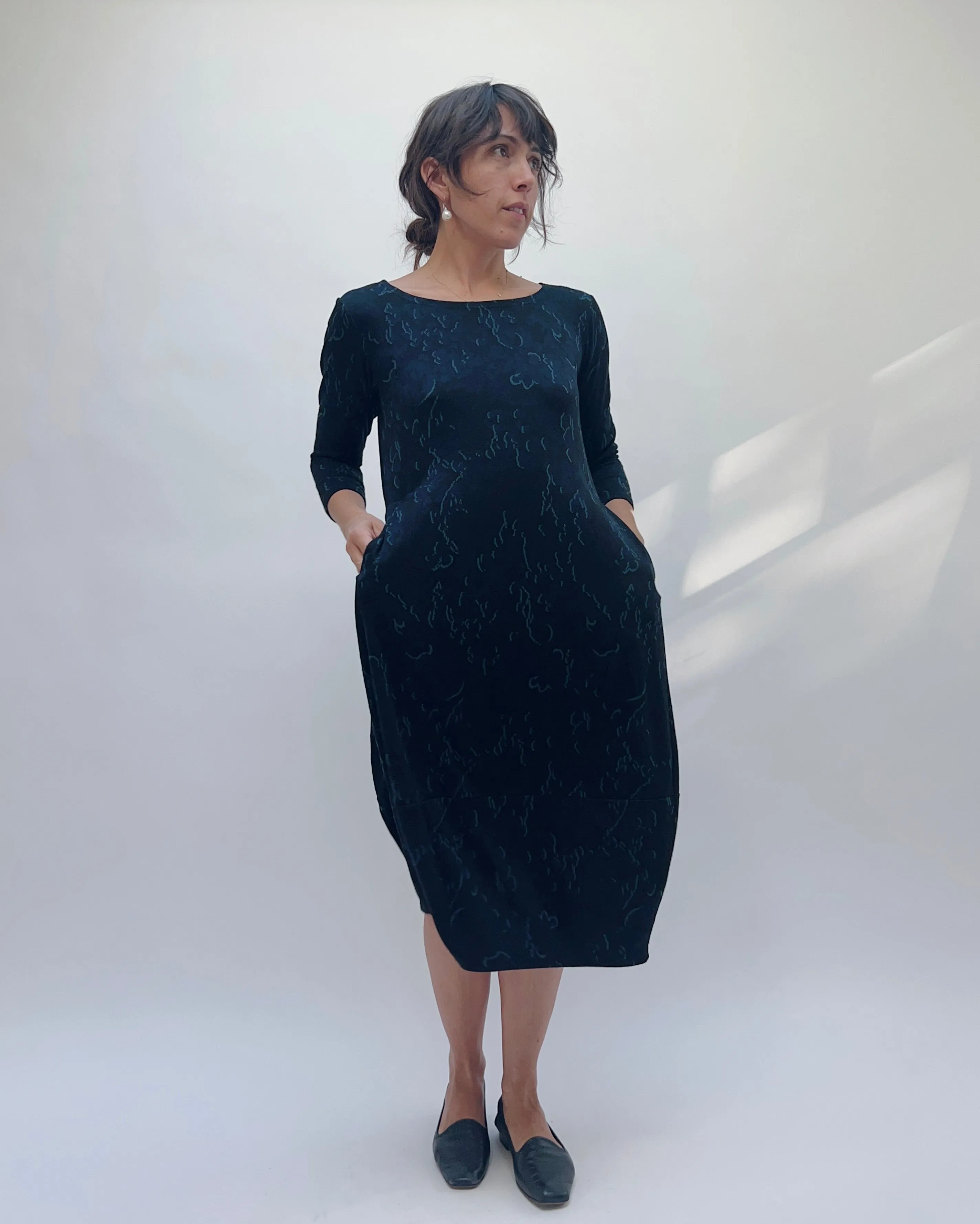 Cut Loose | 3/4 Sleeve Fleur De Lis Dress in Nightsky