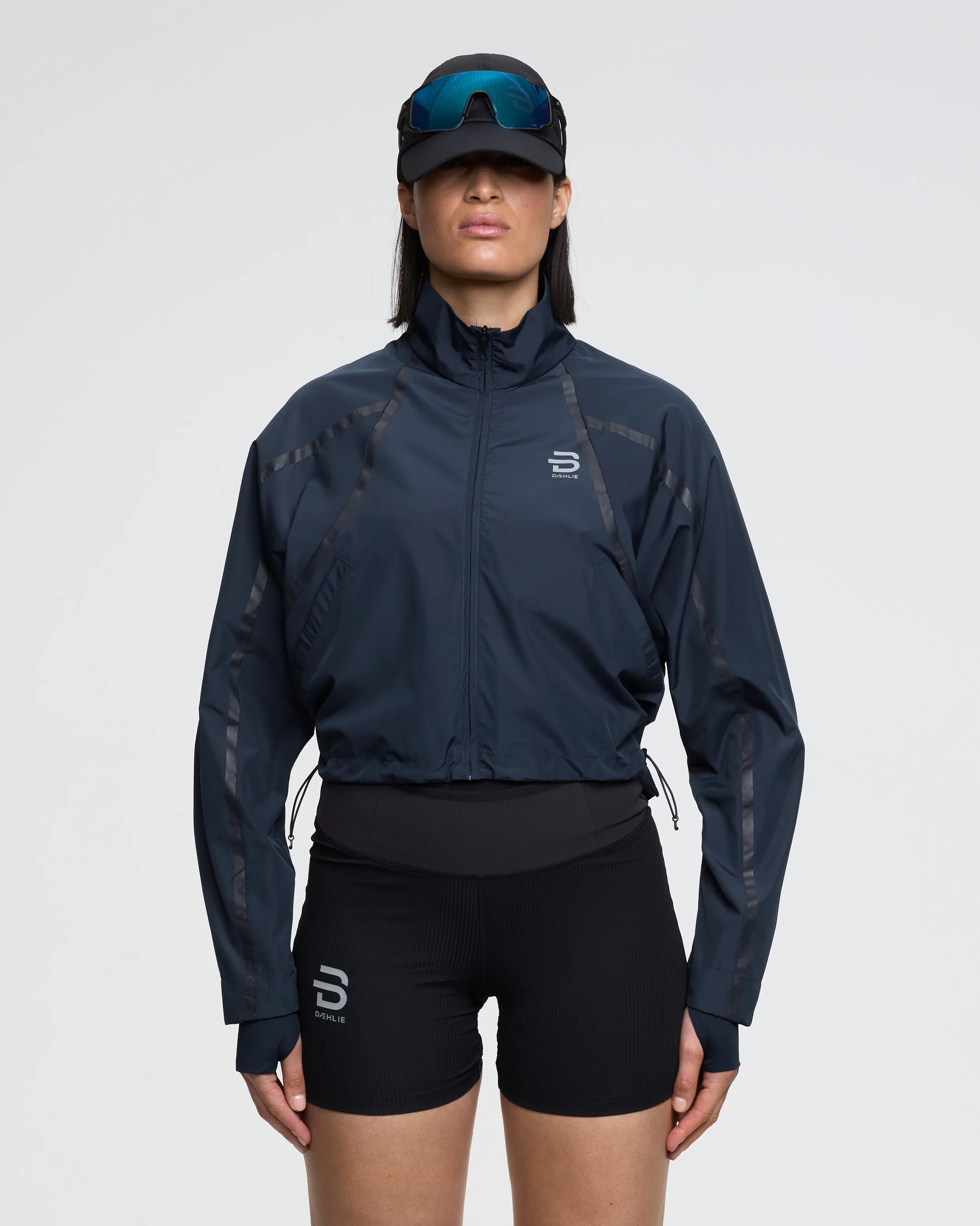 Dæhlie Women&#x27;s Jacket Attempt Navy | Buy Dæhlie Women&#x27;s Jacket Attempt Navy here | Outnorth