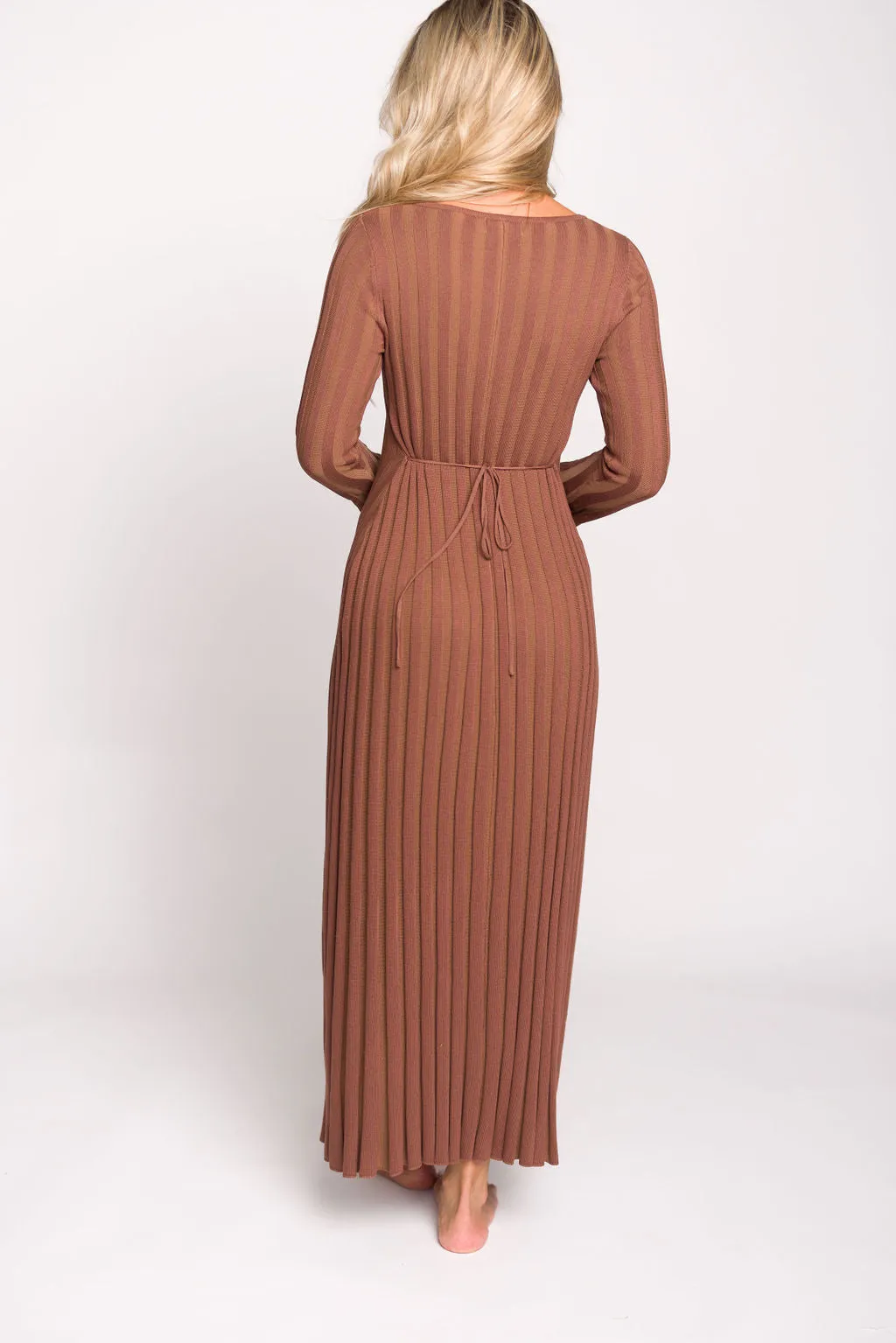 Hadley Long Sleeve V-Neck Knit Maxi Dress in Cocoa - Restocking in Nov