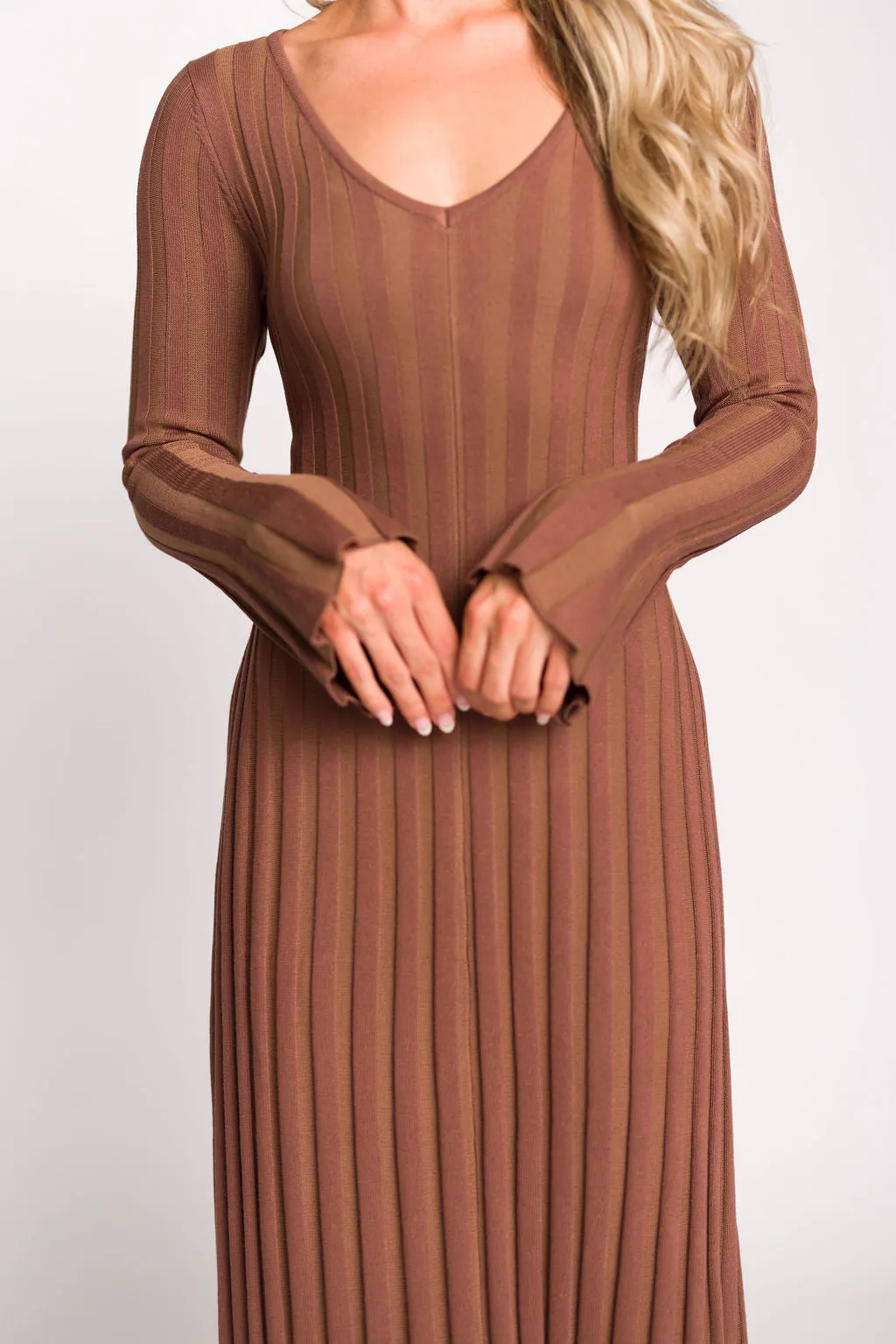 Hadley Long Sleeve V-Neck Knit Maxi Dress in Cocoa - Restocking in Nov
