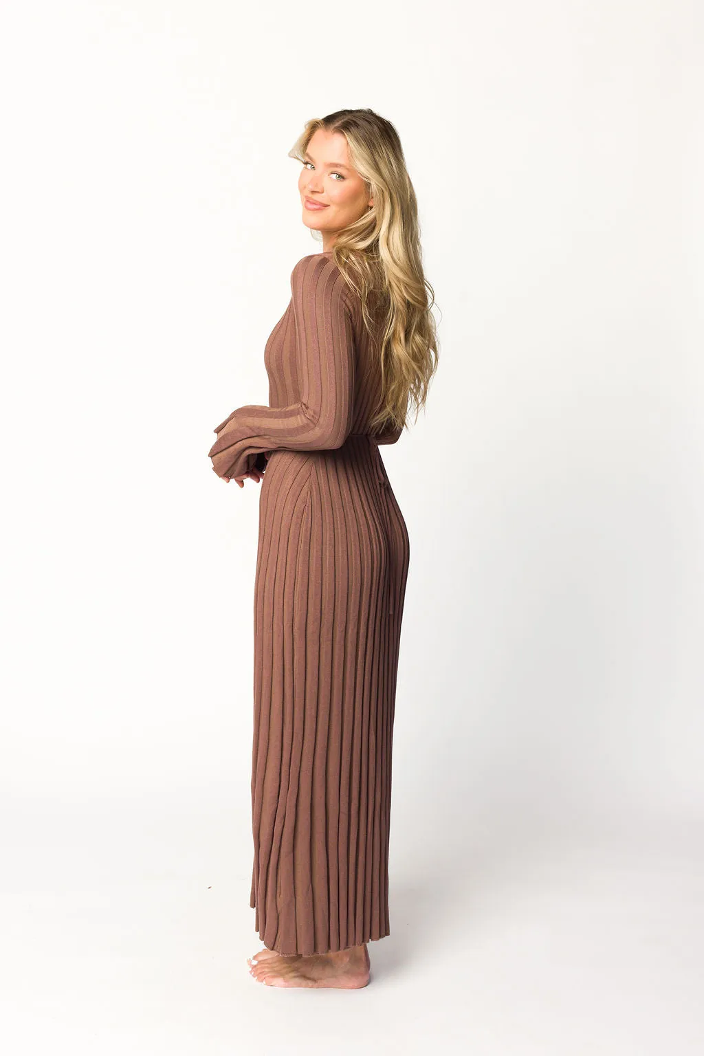 Hadley Long Sleeve V-Neck Knit Maxi Dress in Cocoa - Restocking in Nov