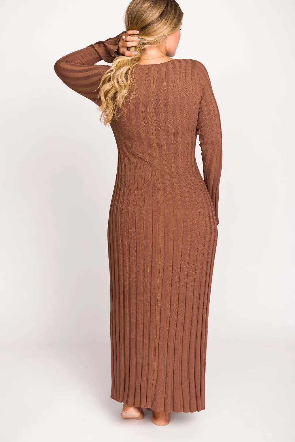 Hadley Long Sleeve V-Neck Knit Maxi Dress in Cocoa - Restocking in Nov