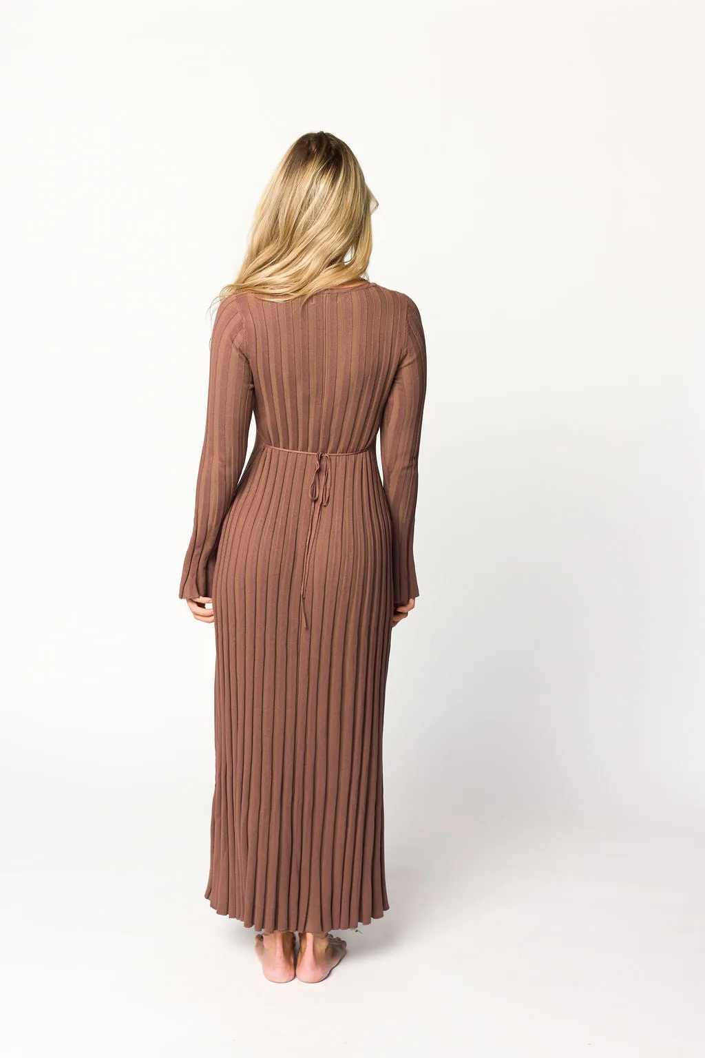 Hadley Long Sleeve V-Neck Knit Maxi Dress in Cocoa - Restocking in Nov