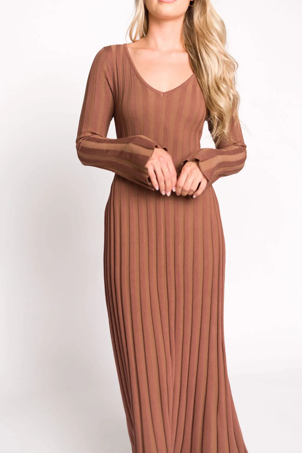 Hadley Long Sleeve V-Neck Knit Maxi Dress in Cocoa - Restocking in Nov