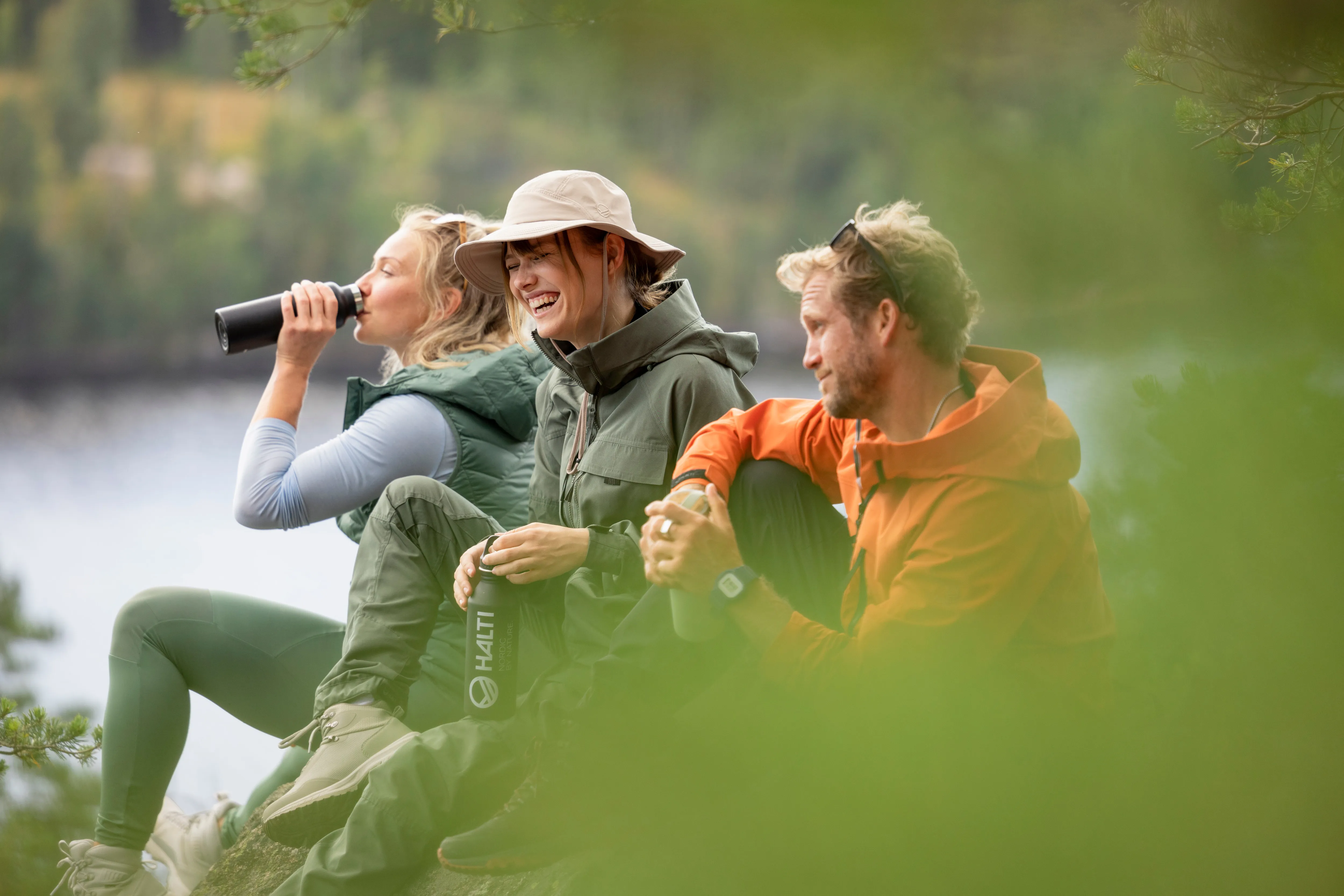 Halti Men&#x27;s Hiker Lite Jacket Thyme Green | Buy Halti Men&#x27;s Hiker Lite Jacket Thyme Green here | Outnorth