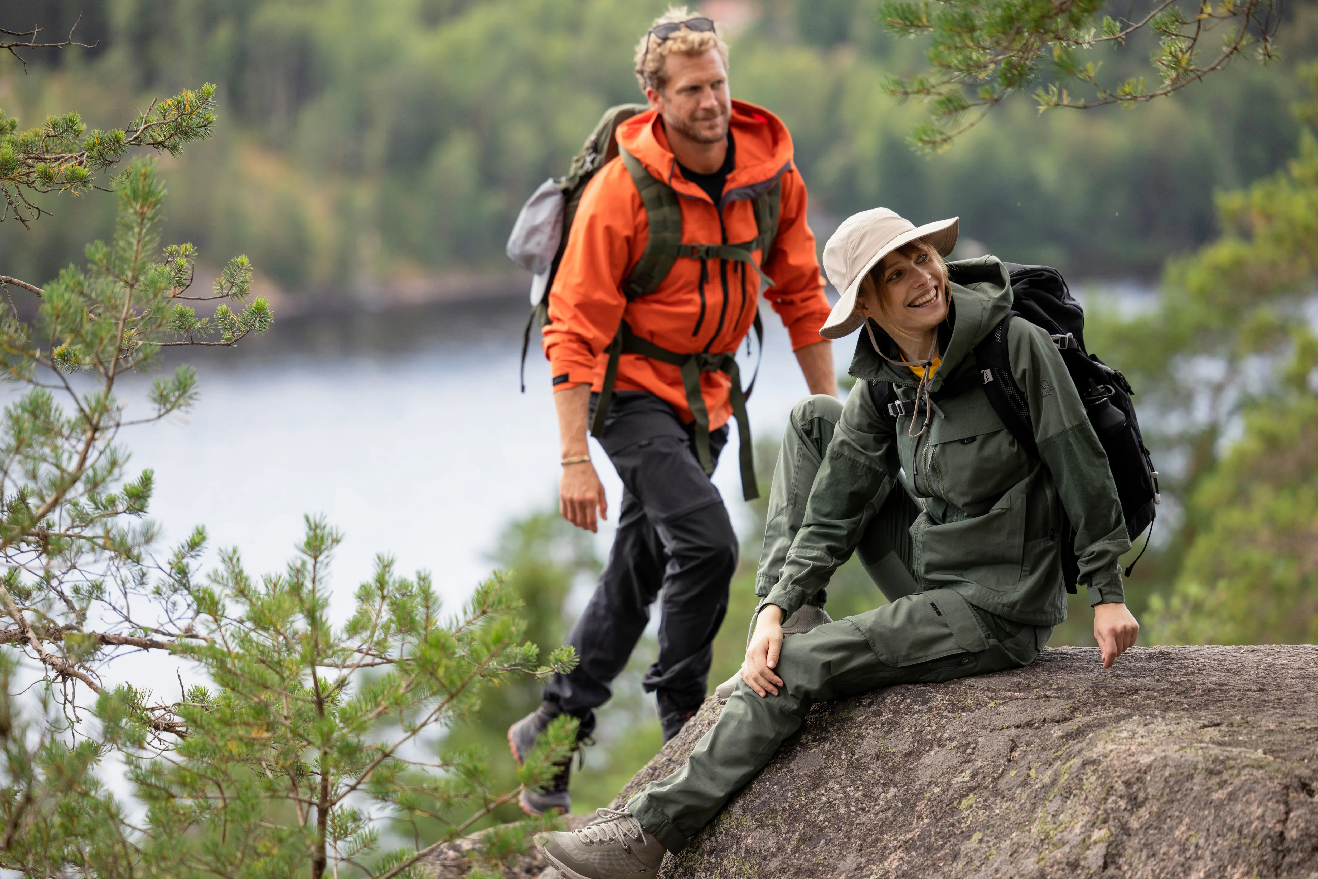 Halti Men&#x27;s Hiker Lite Jacket Thyme Green | Buy Halti Men&#x27;s Hiker Lite Jacket Thyme Green here | Outnorth