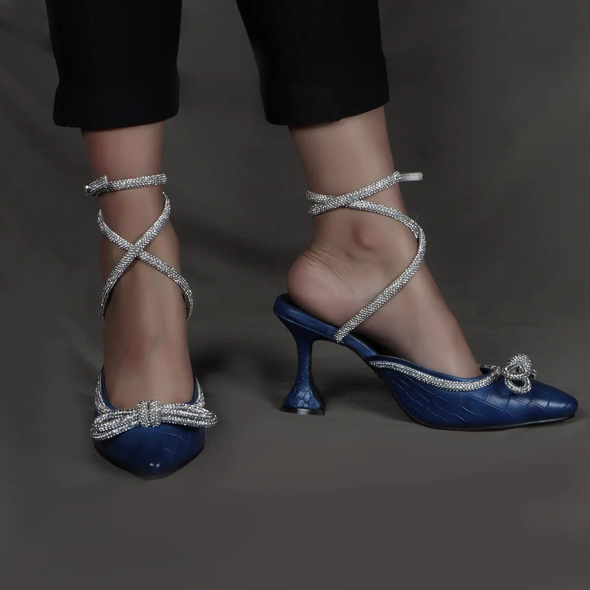 Knot-bow Blue Fluted Heel Buckled Strap Ladies Sandals