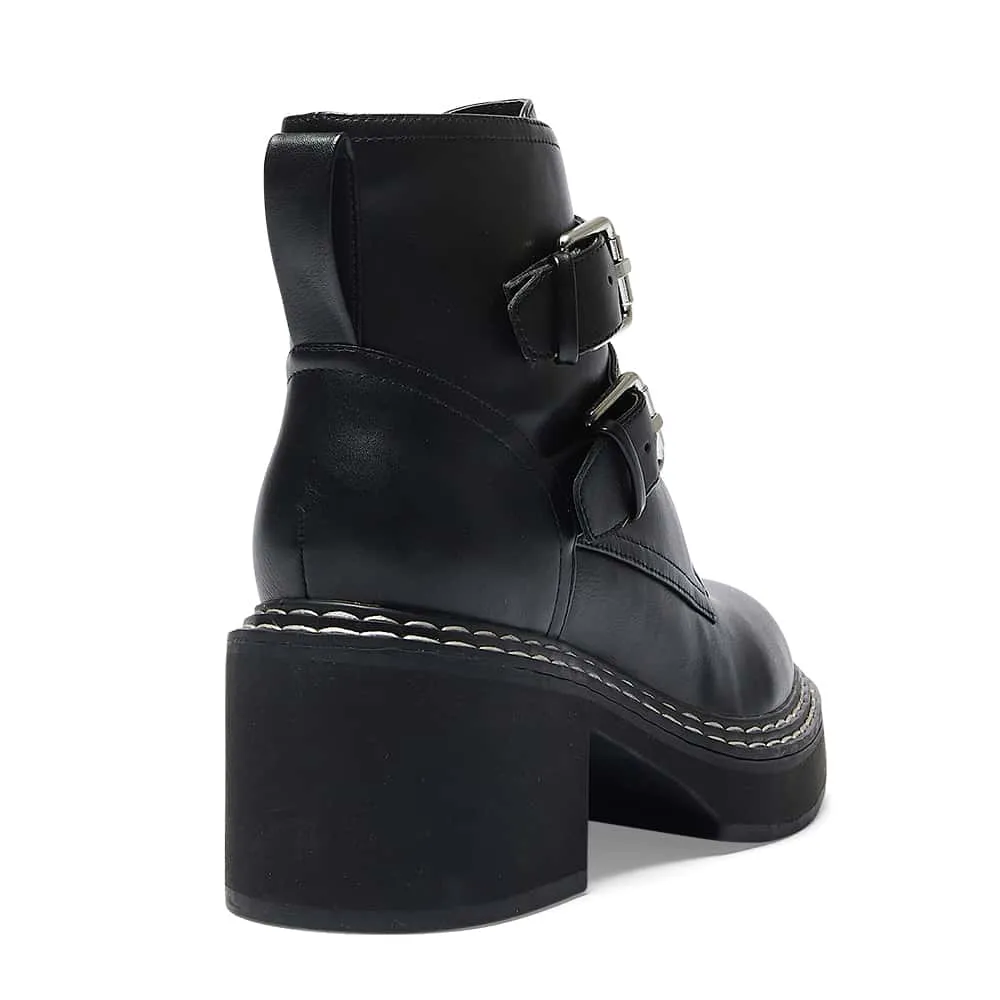 Kurt Boot in Black Smooth