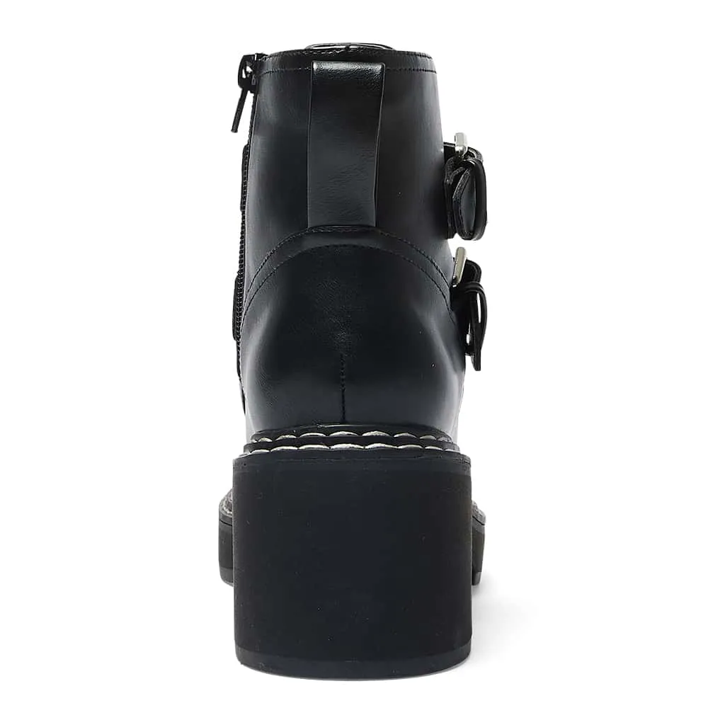 Kurt Boot in Black Smooth
