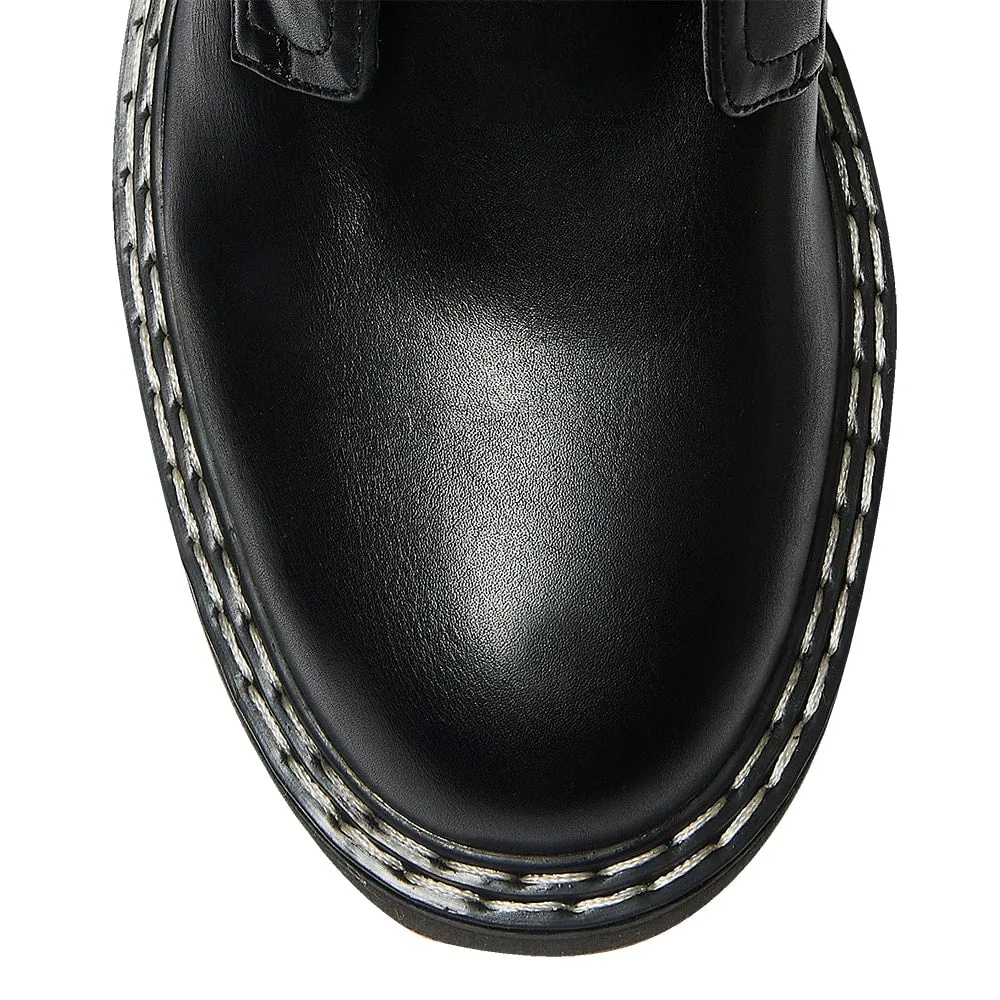 Kurt Boot in Black Smooth