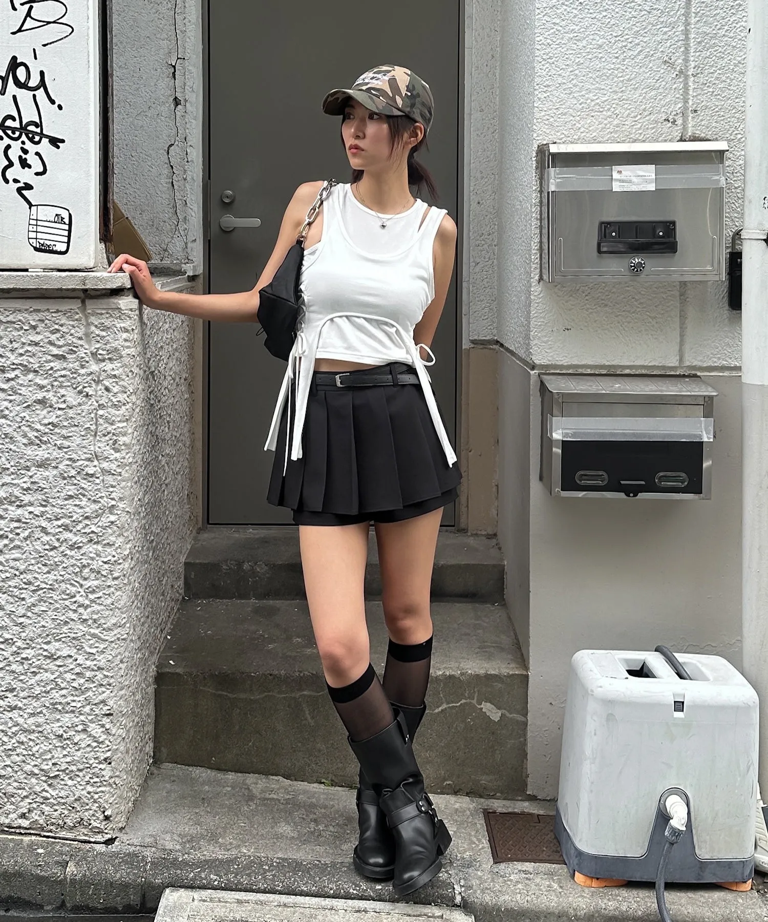Shorts layered pleated mini skirt