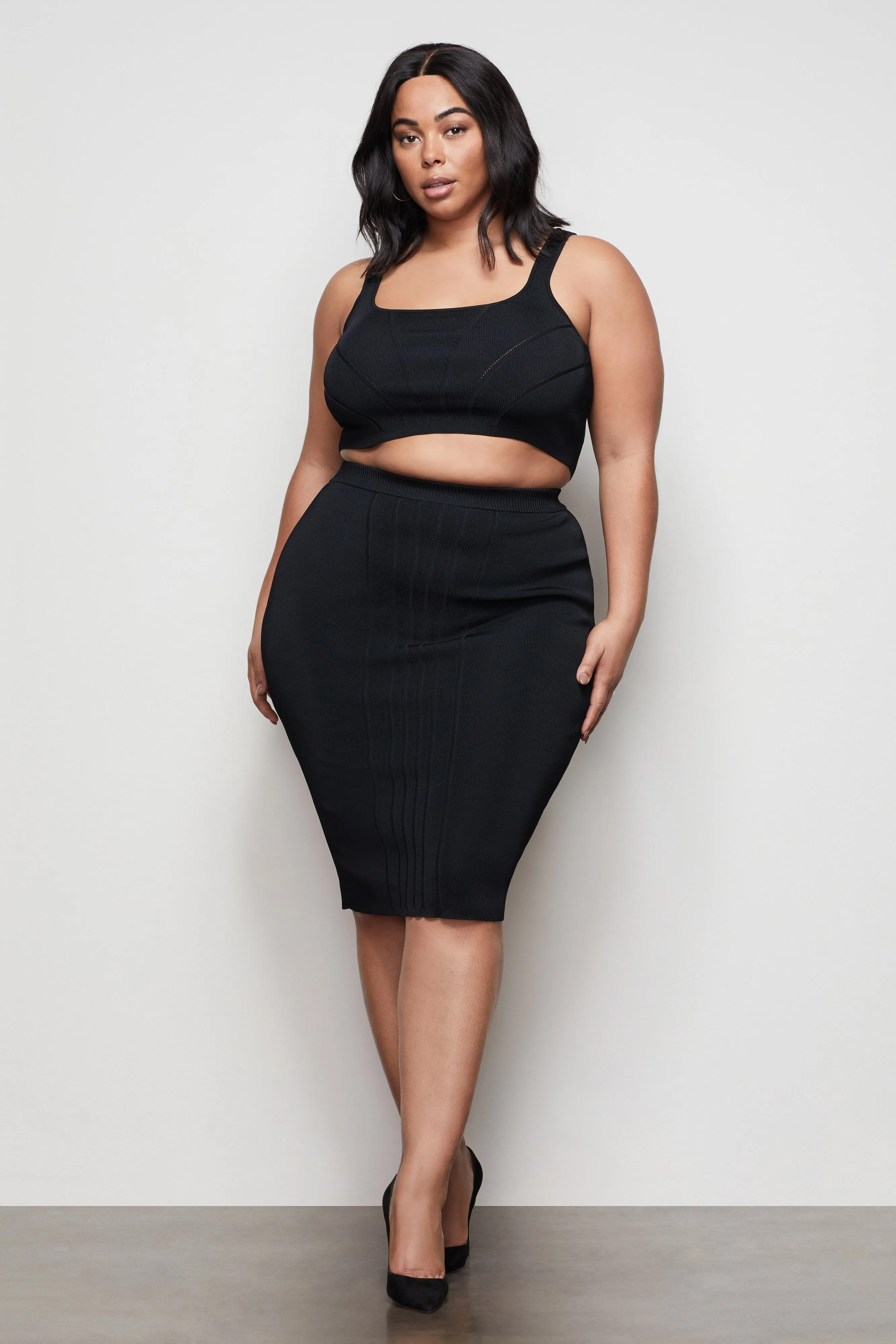 THE CONTOURED TANK TOP | BLACK001