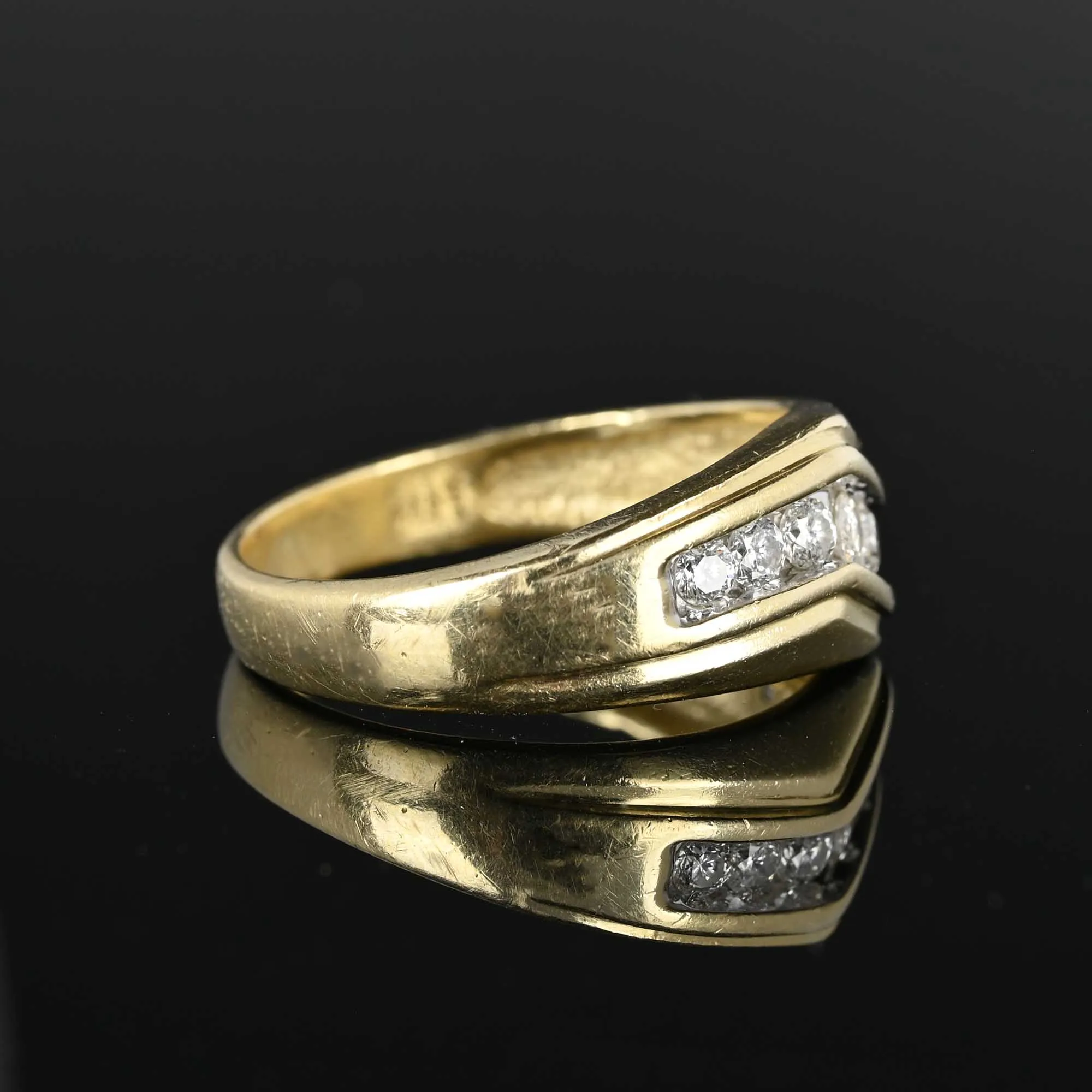 Vintage Zig Zag Diamond Band Ring in 14K Gold